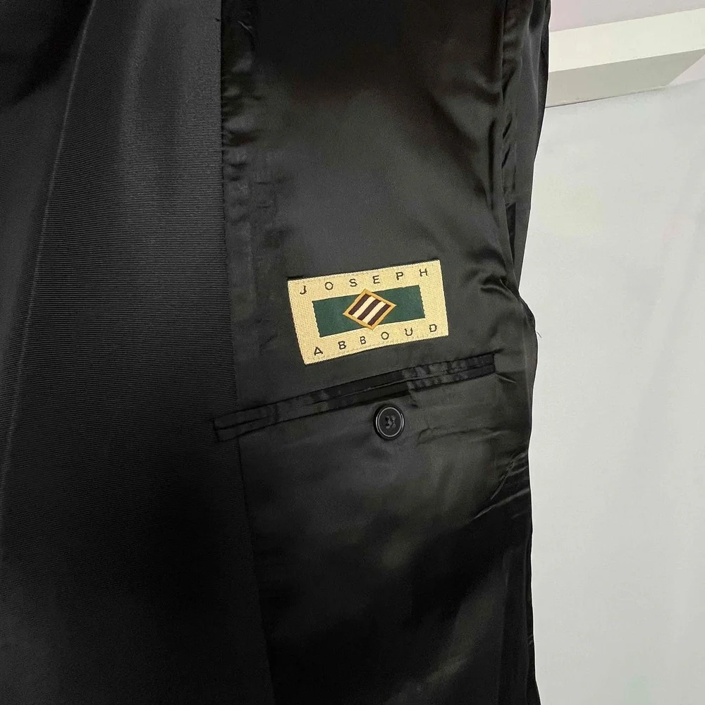 Joseph Abboud Black Size 43R‎ Two-Button Front Tuxedo Jacket